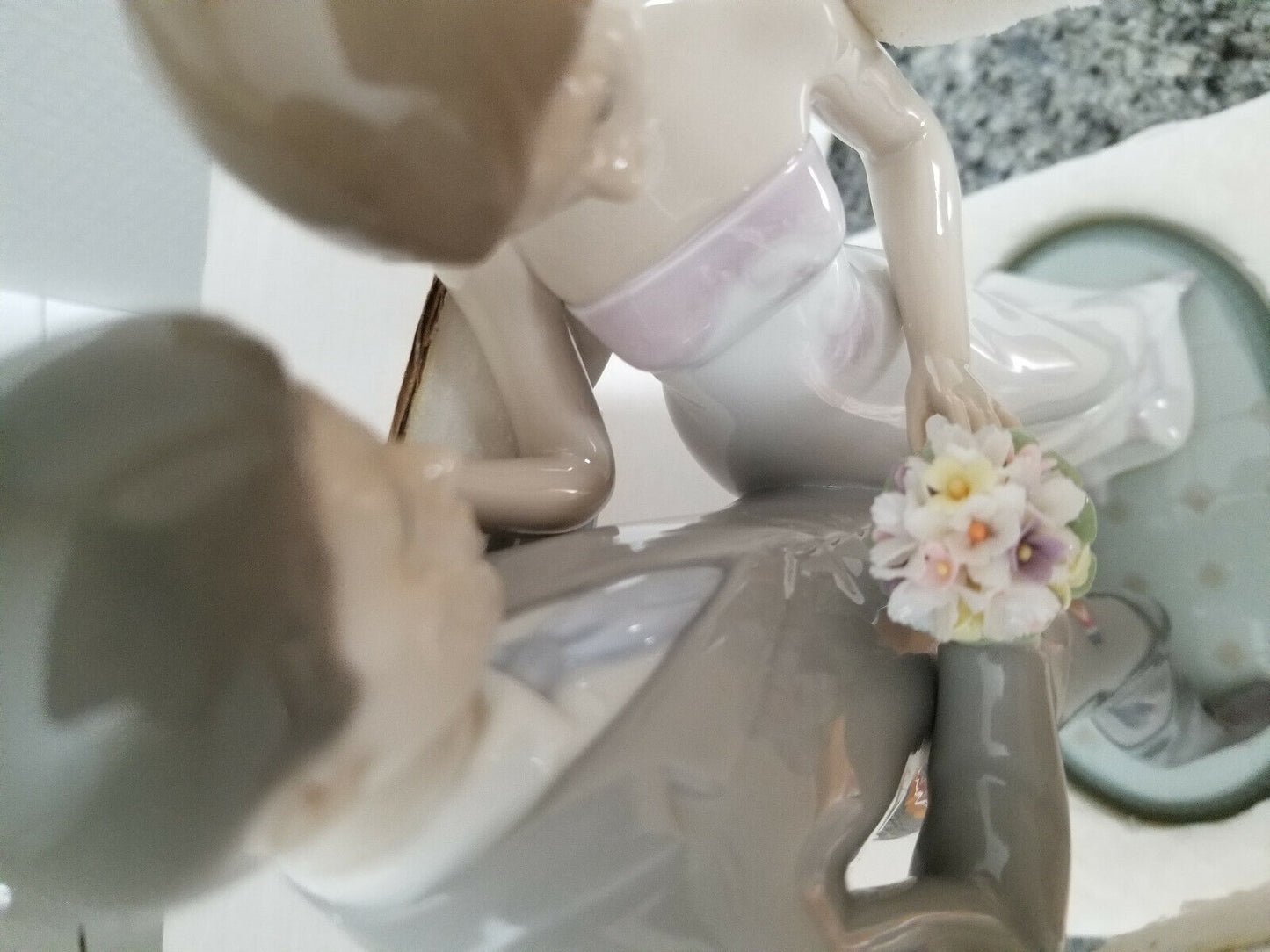 LLADRO DECLARATION OF LOVE COUPLE,RETAIL$795 ***ADORABLE GIFT****