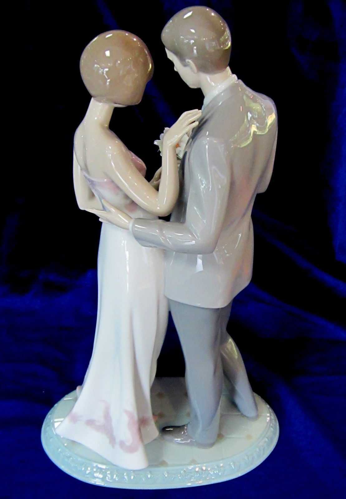 LLADRO DECLARATION OF LOVE COUPLE,RETAIL$795 ***ADORABLE GIFT****