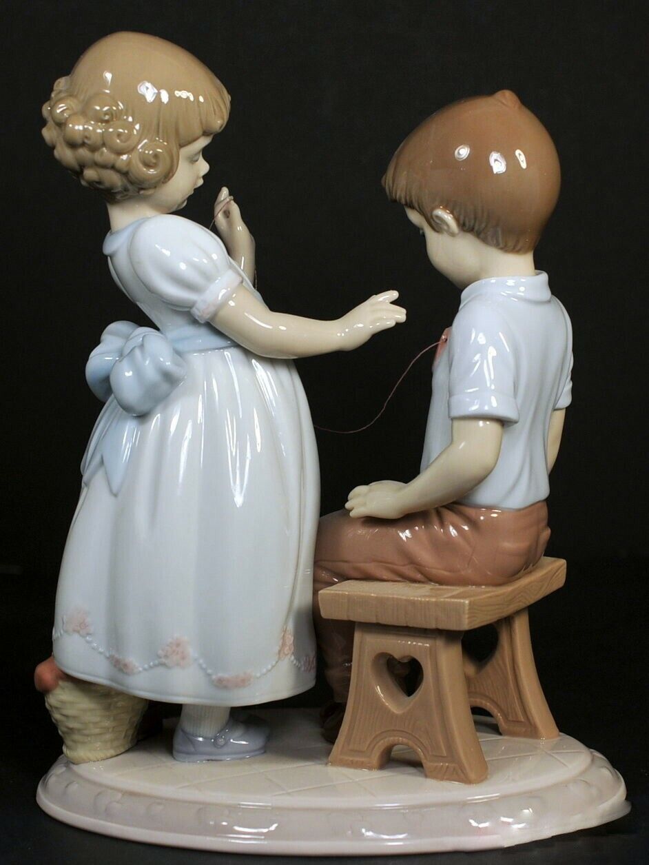 LLADRO ** WITH ALL MY HEART** IN ORIGINAL BOX $695 ***VALENTINES DAY GIFT