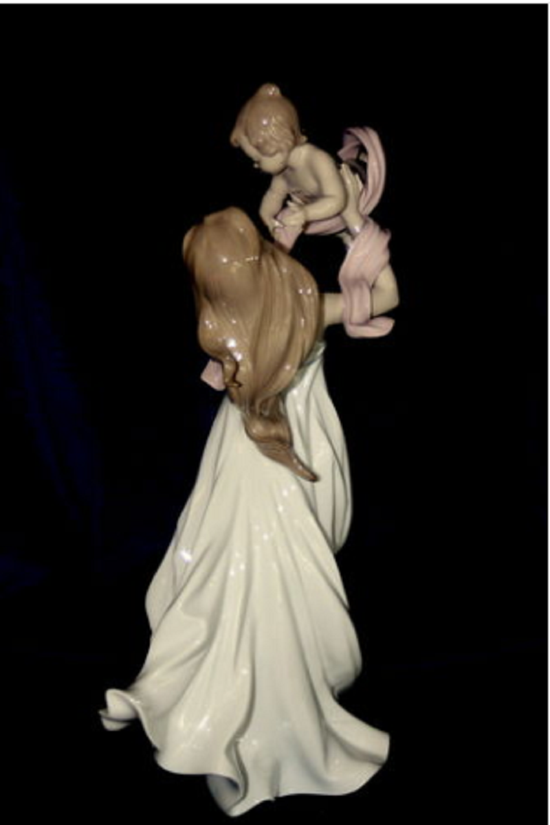 NEW LLADRO ****My Little Sweetie***NEW I*** MOTHERS DAY GIFT RETAIL $1895