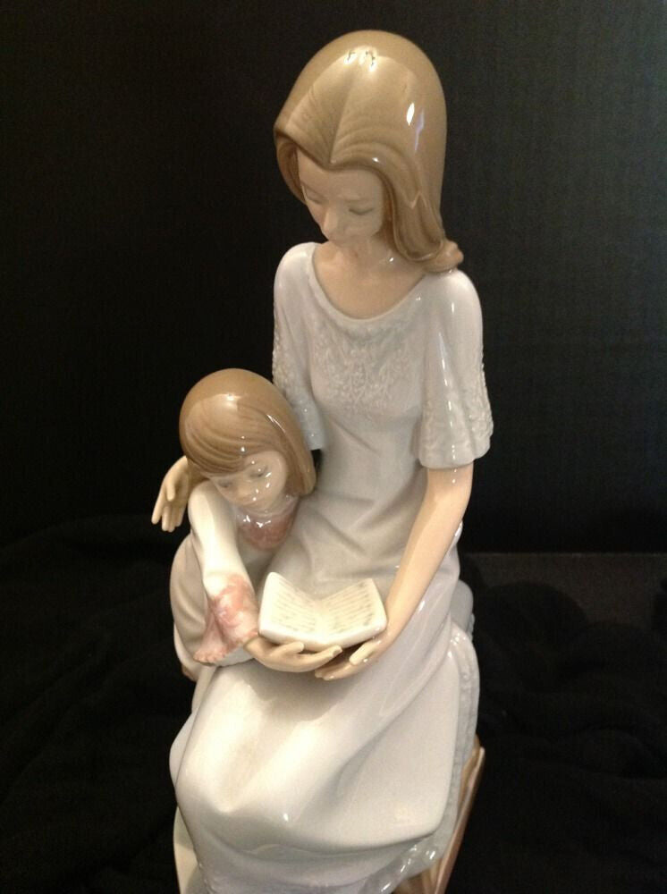 Lladro Figurine ***Mothers Day ***Bedtime Story, (5457) 10.2" MIB