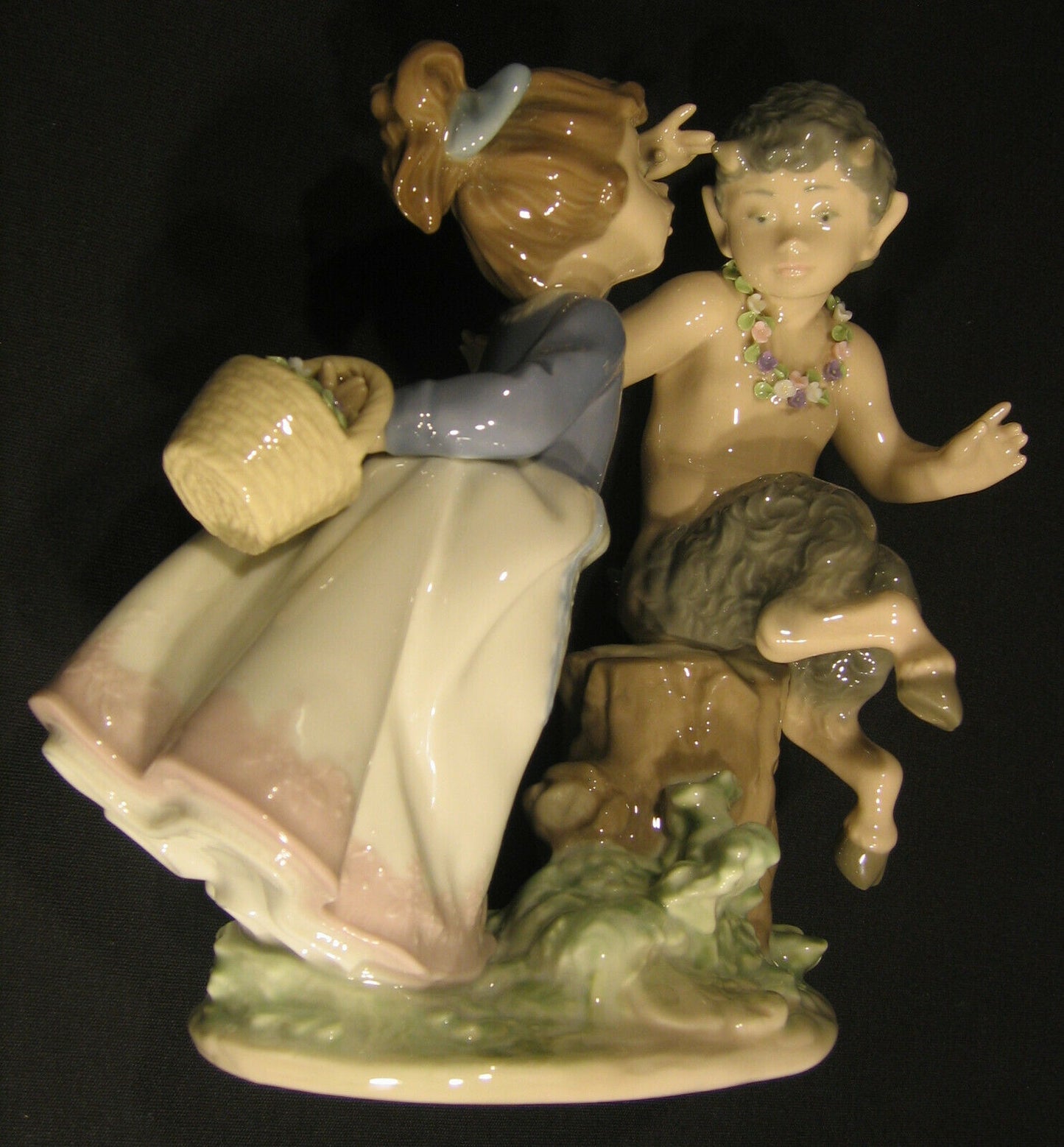 LLADRO ***Rare***FANTASY FRIEND ***RARE*** In original box Retail$699