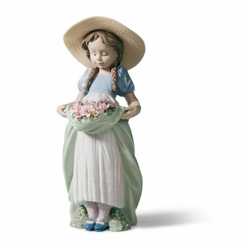 LLADRO BOUNTIFUL BLOSSOMS FIGURINE #6756 BRAND NIB GIRL FLOWERS SAVE$$ F/SH