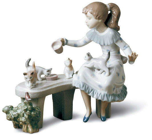 Lladro figurine Meal Time cat milk -Mint in Box