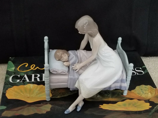 LLADRO MOM AND CHILD ** BEAUTIFUL *** RARE **CHRISTMAS DAY GIFT!