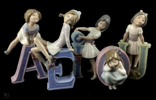 LLadro VERY RARE SCHOOL GIRL WOVEL SET LLADRÓ -$4000