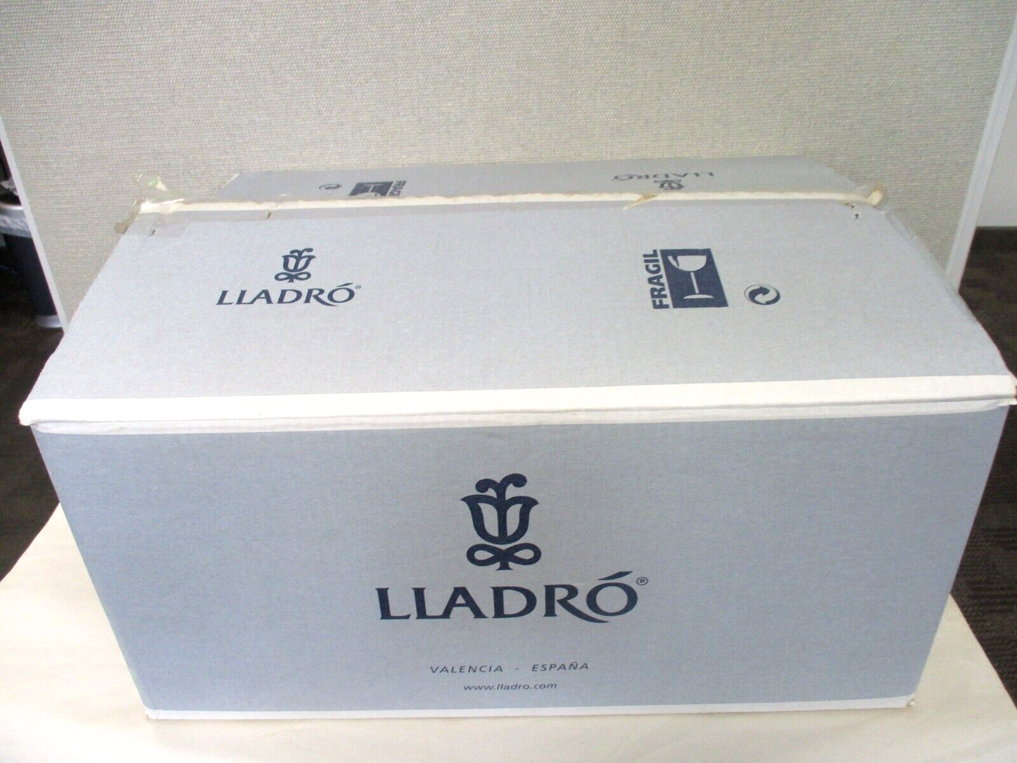 NEW LLADRO ****My Little Sweetie***NEW I*** MOTHERS DAY GIFT RETAIL $1895