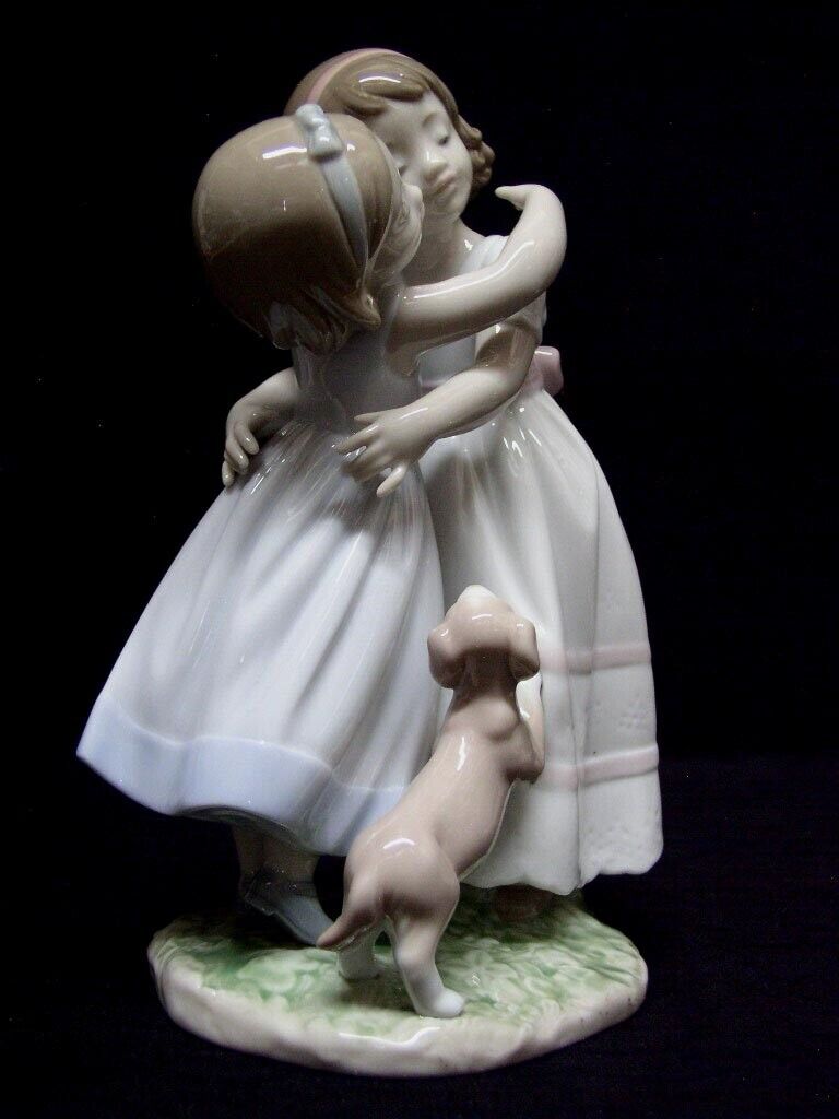 LLADRO FIGURINE - GIVE ME A HUG*** GIFT***$695