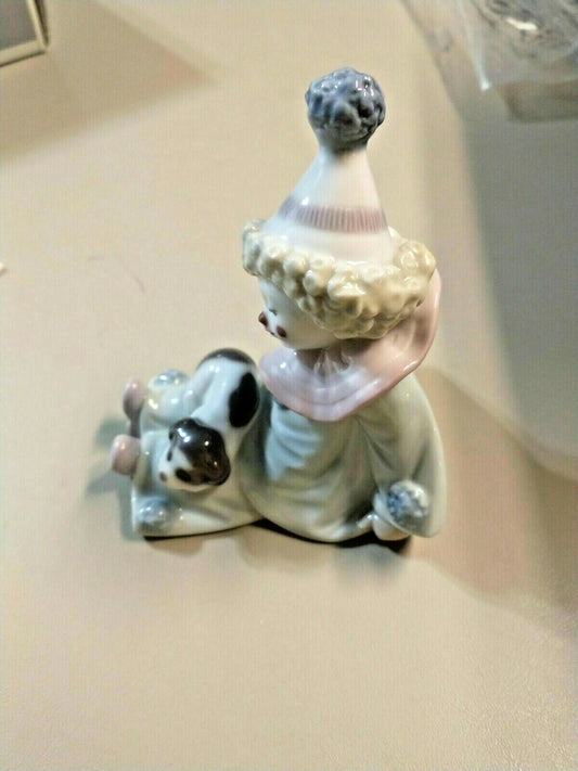 Lladro Pierrot 5227 Clown With Puppy Dog On Lap Sitting