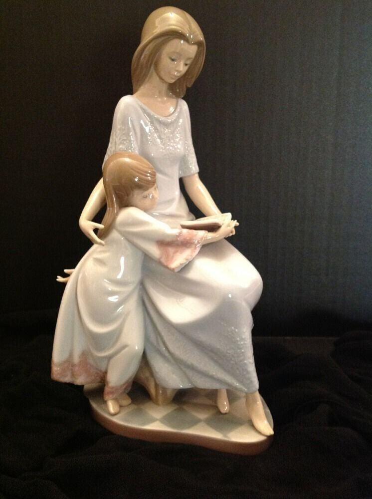 Lladro Figurine ***Mothers Day ***Bedtime Story, (5457) 10.2" MIB