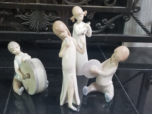 LLADRO VERY EARLY GROUP OF CHILDREN MUSICIANS - ADORABLE