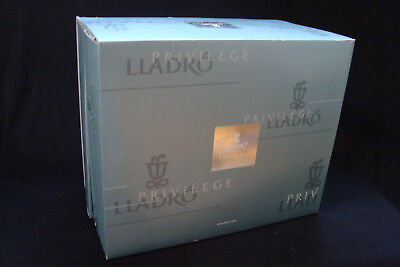 LLADRO - PRIVILEGE GOLD*** RETAIL$595**