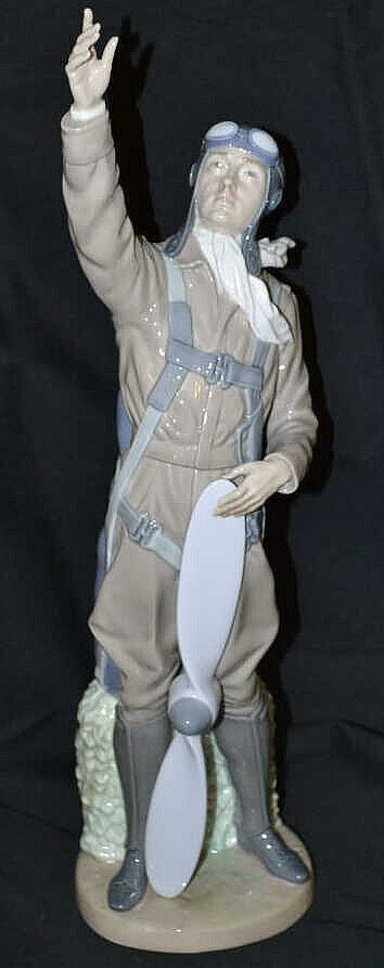 Lladro The Aviator #5891 Mint with boBox 16.25” Tall ***Rare***