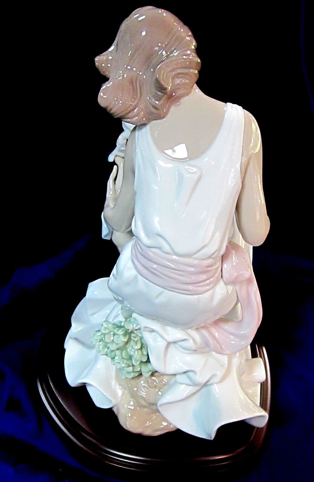 LLADRO - - ***Where Love Begins****$1295 !!! Great Gift for MOM